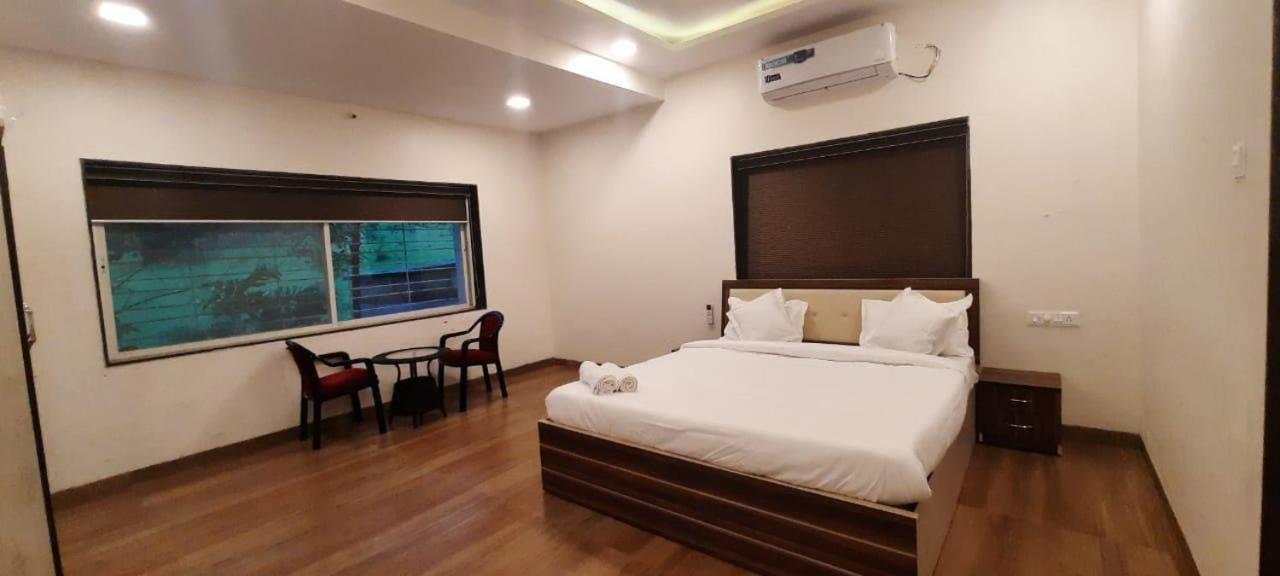 Shady Blue Villa ตริมบาก ภายนอก รูปภาพ